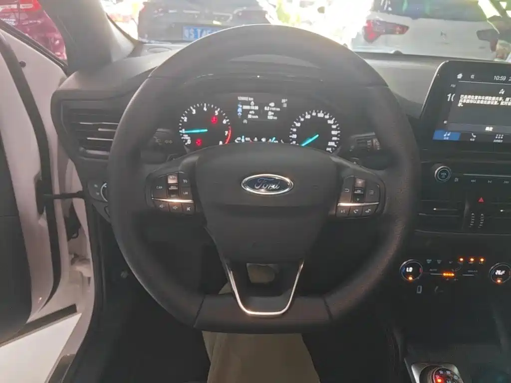 Ford Focus — миниатюра 11