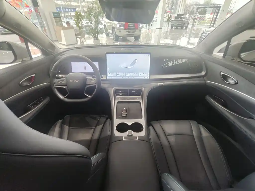 BYD SEA LION 07 DM I