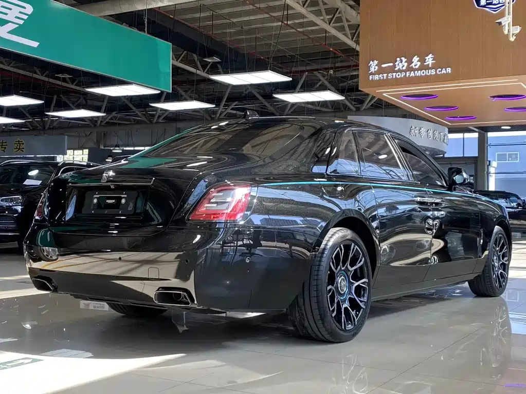 Rolls-Royce Ghost 2024 6.7T Black Badge
