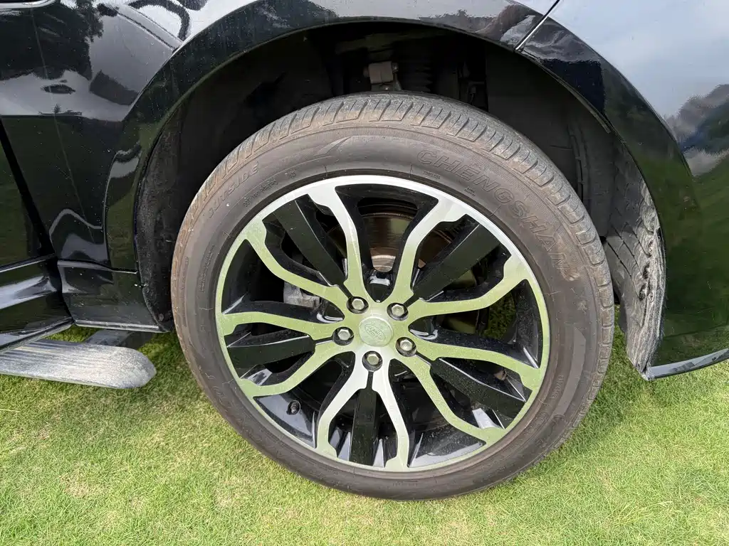 Land Rover Sport — миниатюра 17
