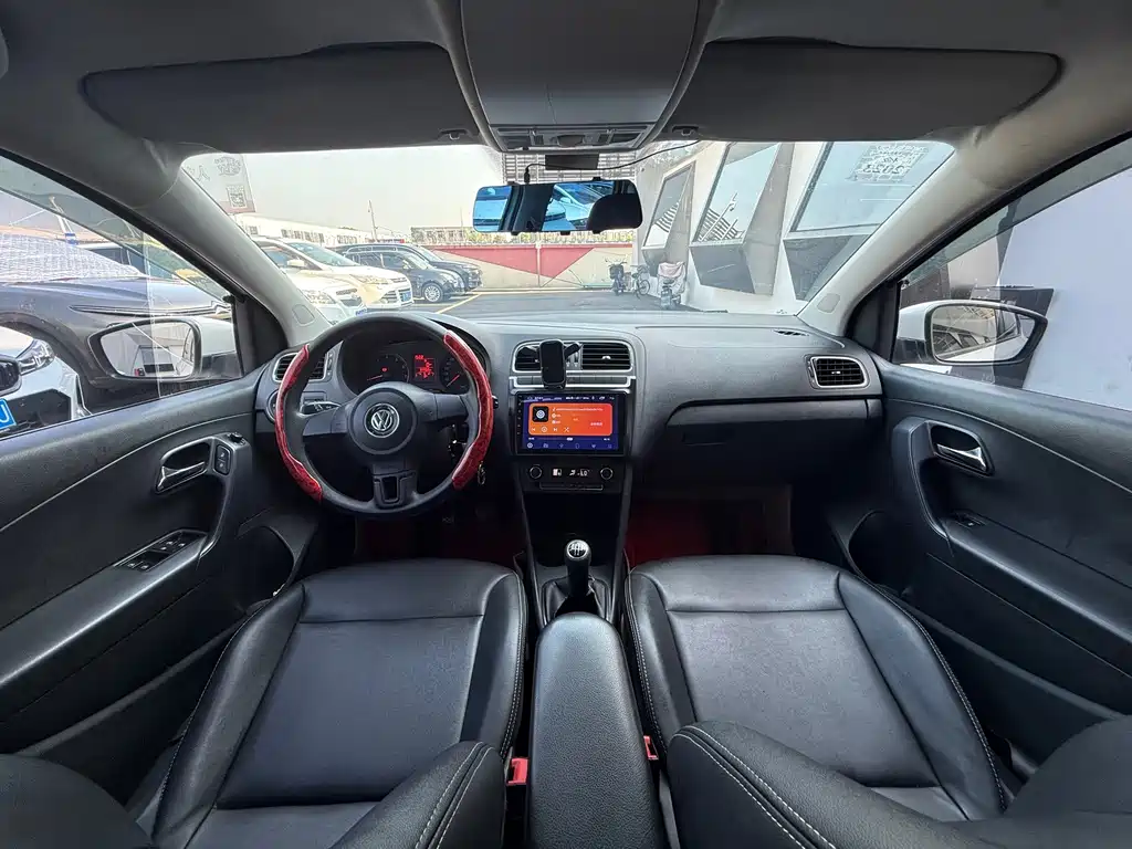 Volkswagen Polo — миниатюра 8