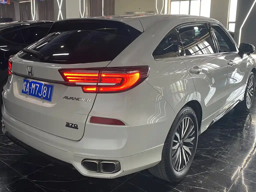Honda Avancier — миниатюра 5