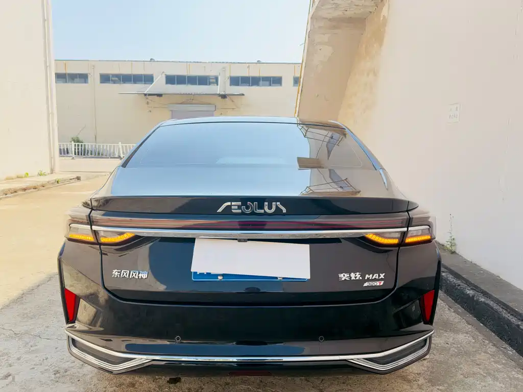 Dongfeng Aeolus Yixuan Max MAX 2022 1.5T