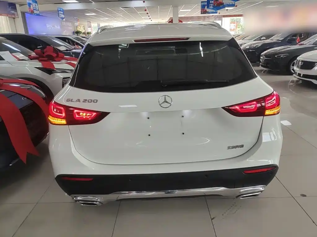 Mercedes-Benz GLA — миниатюра 6
