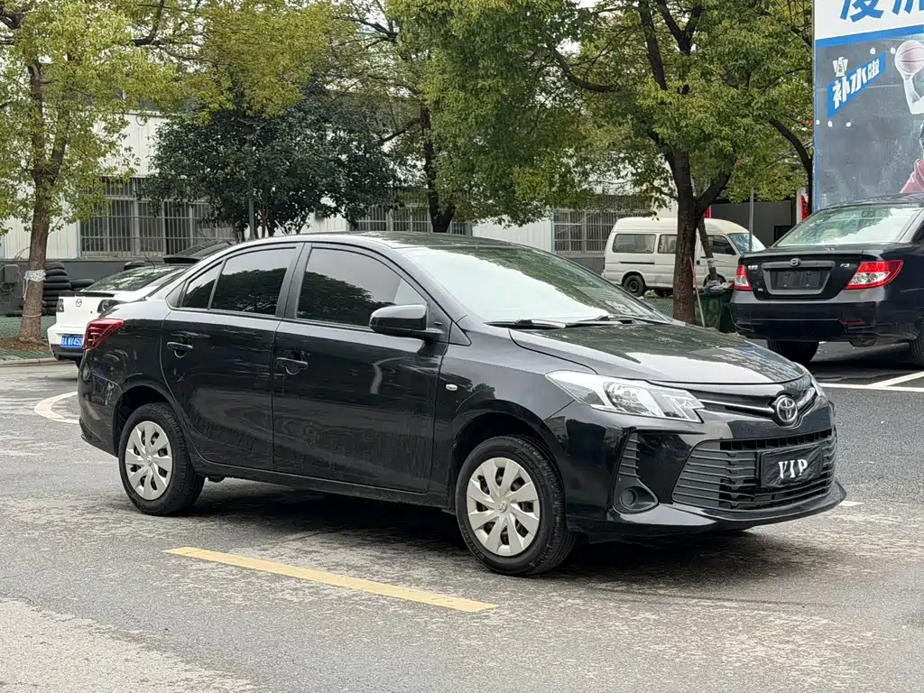TOYOTA VIOS