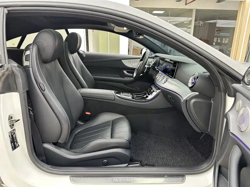 Mercedes-Benz E-Class (Import) — миниатюра 8