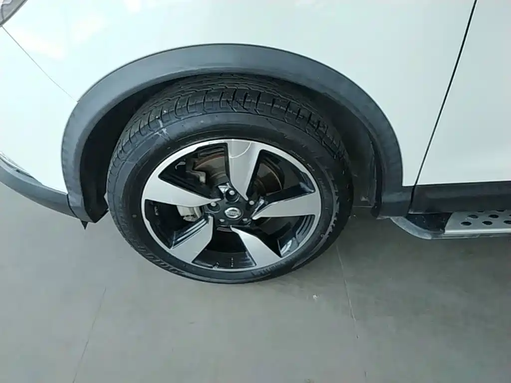 Nissan Qashqai — миниатюра 23