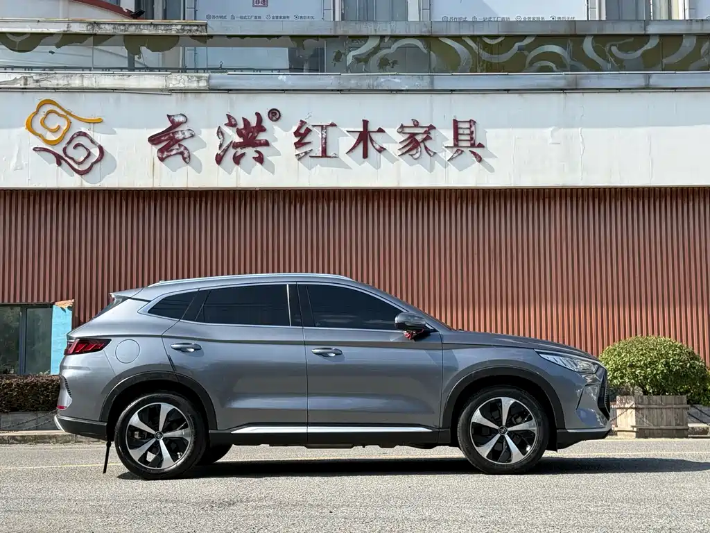 BYD PLUS New Energy — миниатюра 7