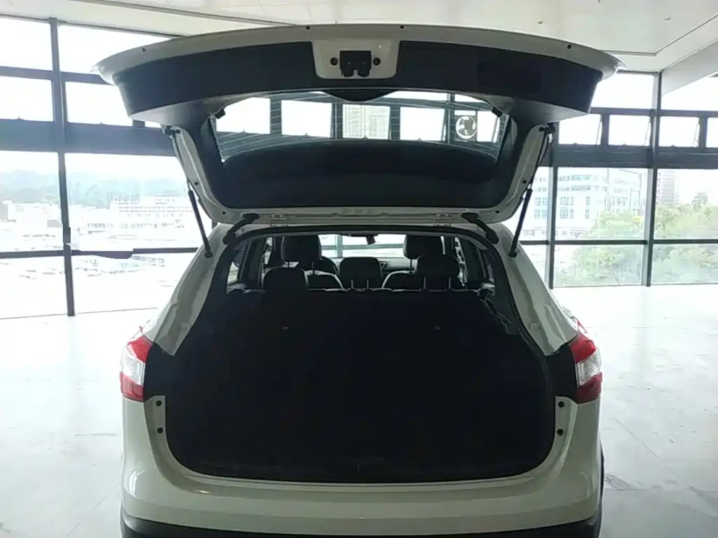 Nissan Qashqai — миниатюра 19