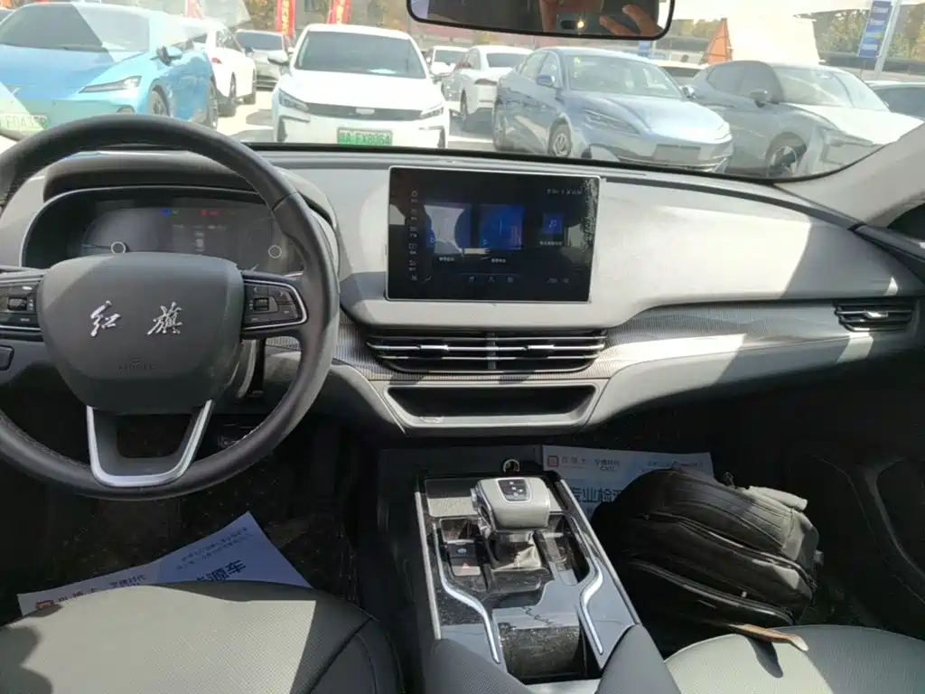 Hongqi Hongqi E-QM5 — миниатюра 13