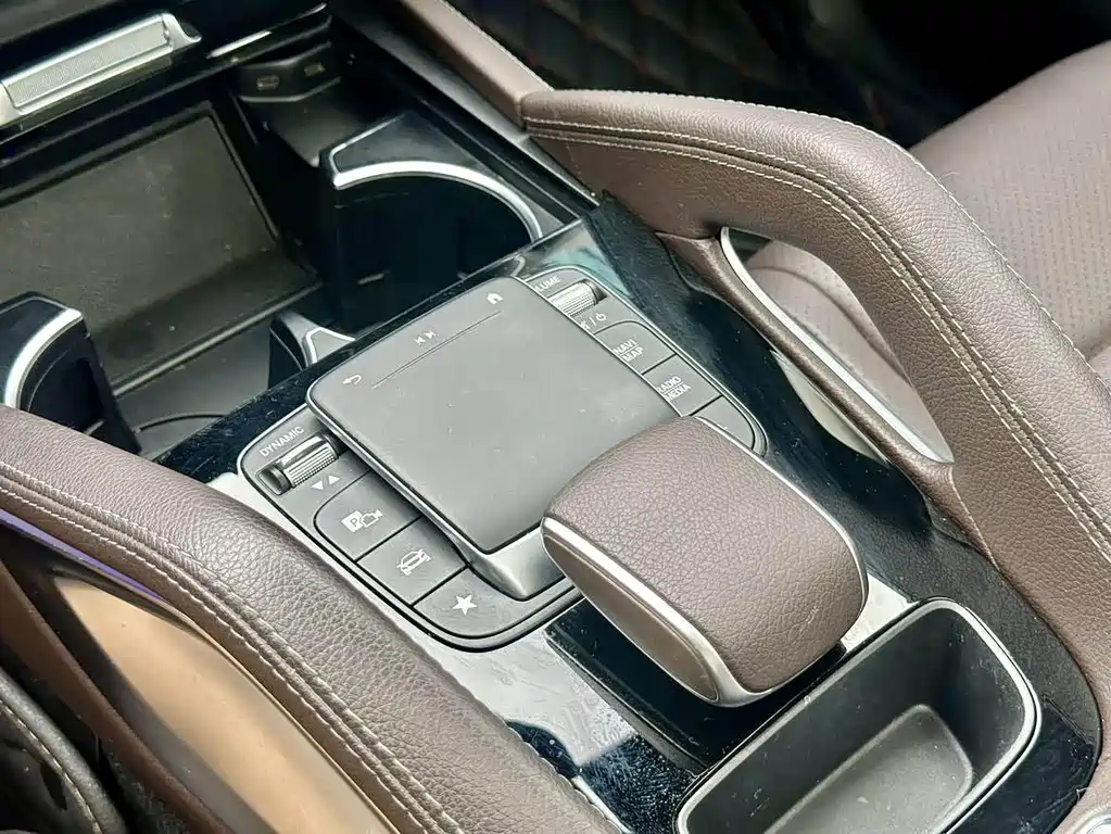 Mercedes-Benz GLE (Import) — миниатюра 7