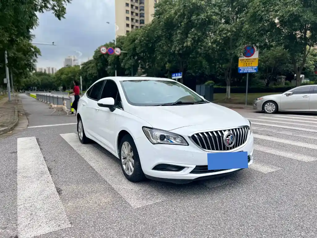 Buick Verano — миниатюра 8