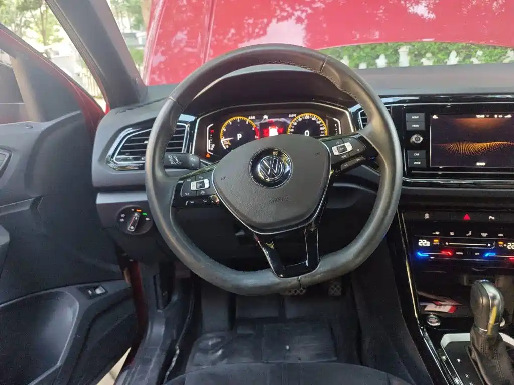Volkswagen T-Roc — миниатюра 6