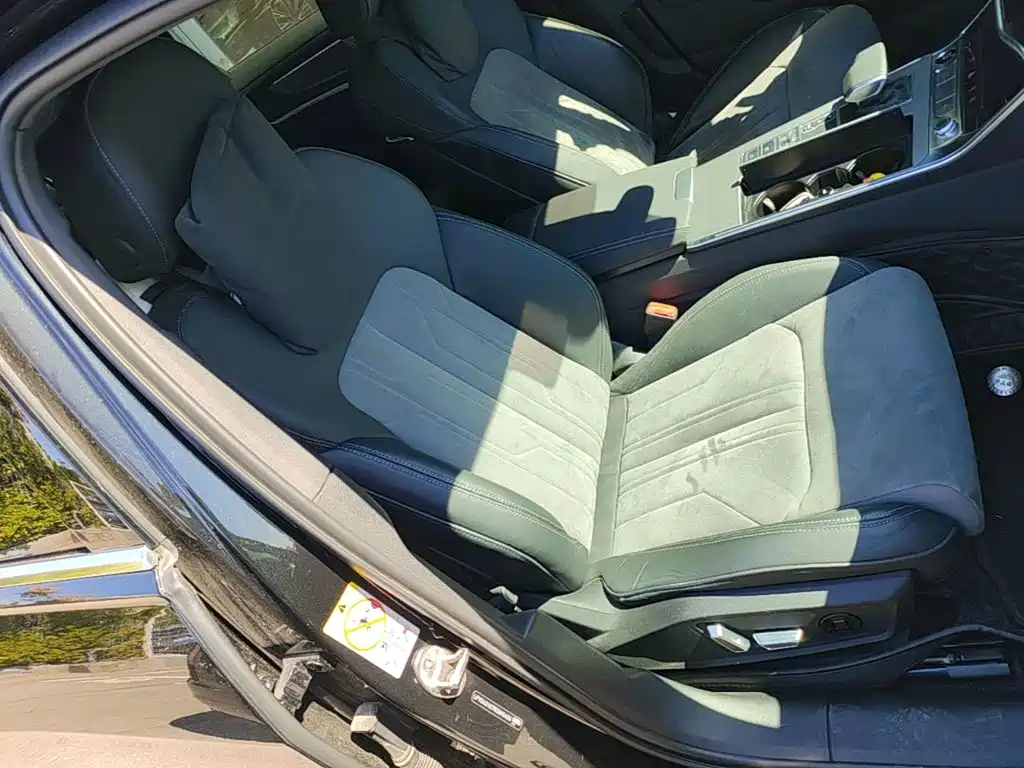 Audi A6L — миниатюра 25