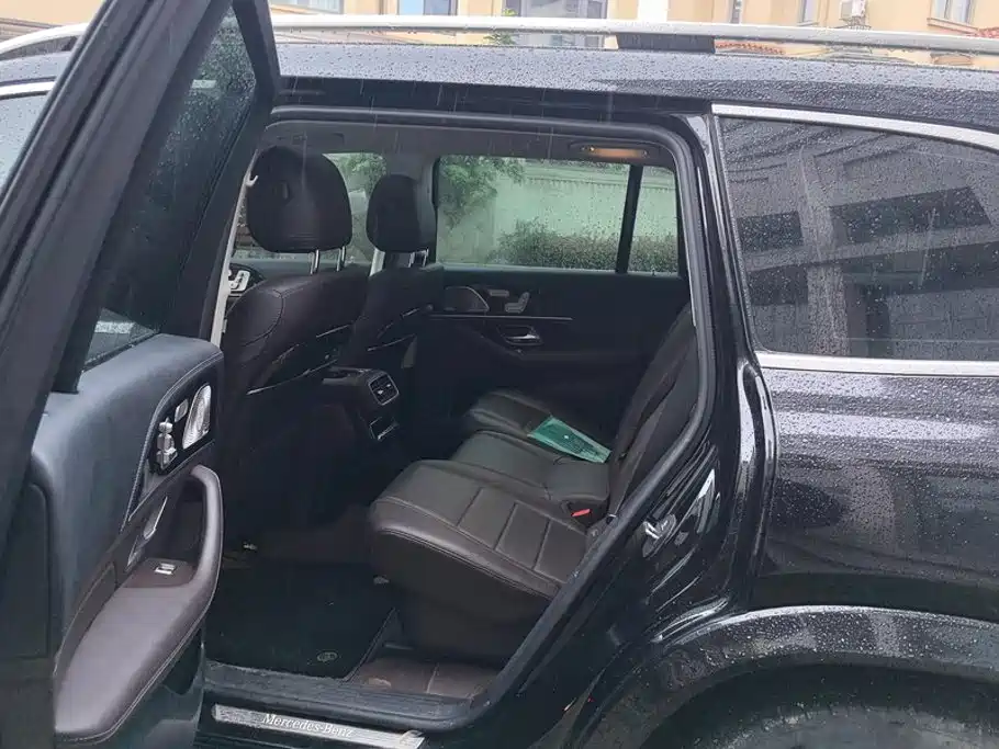 Mercedes-Benz GLS — миниатюра 11