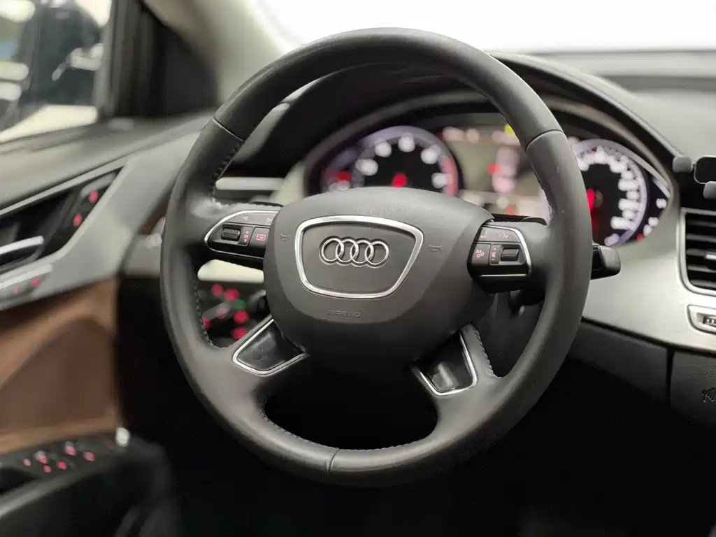 Audi A8 — миниатюра 9