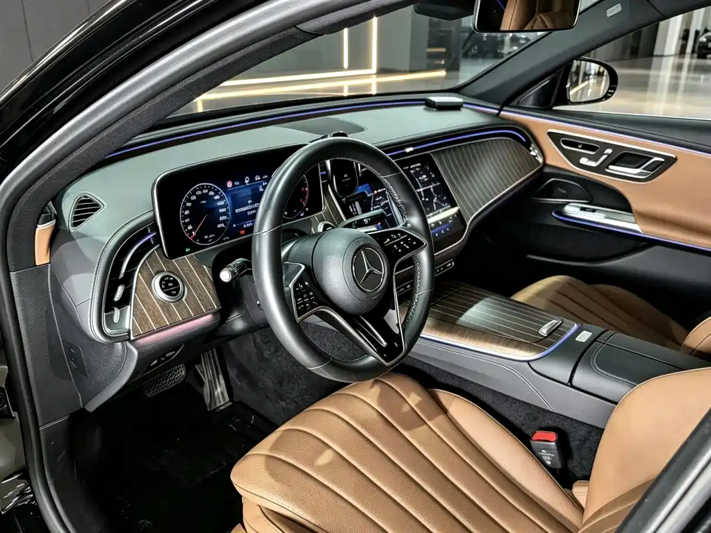 Mercedes-Benz E-Class — миниатюра 5