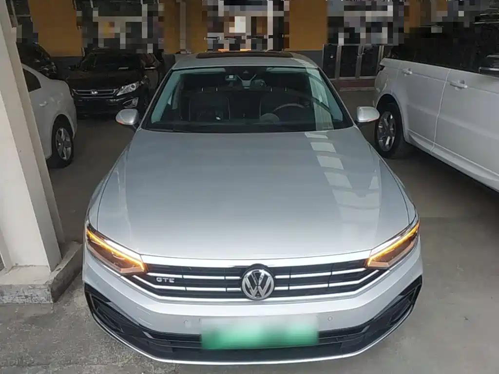 Volkswagen Magotan PHEV — миниатюра 3