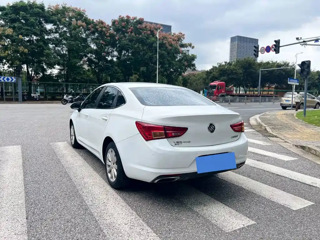 Buick Verano — миниатюра 4