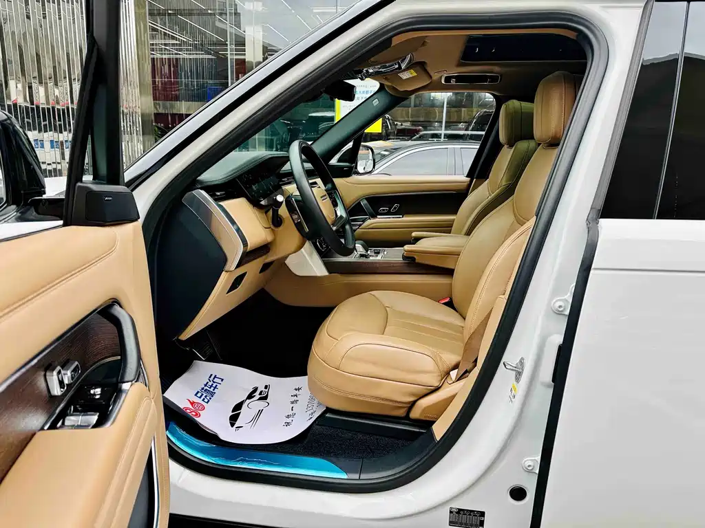 Land Rover Range Rover — миниатюра 5