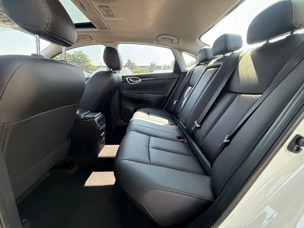 Nissan Sylphy — миниатюра 7