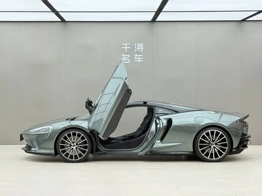 McLaren GT — миниатюра 3