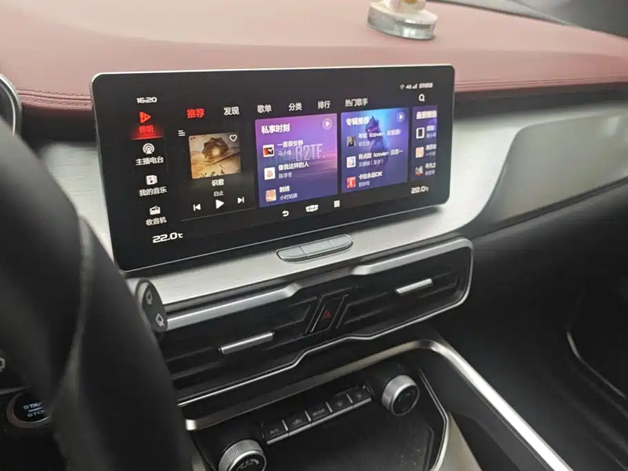 Geely Binyue — миниатюра 13