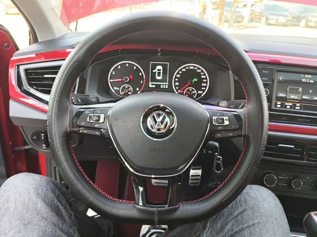 Volkswagen Polo — миниатюра 11