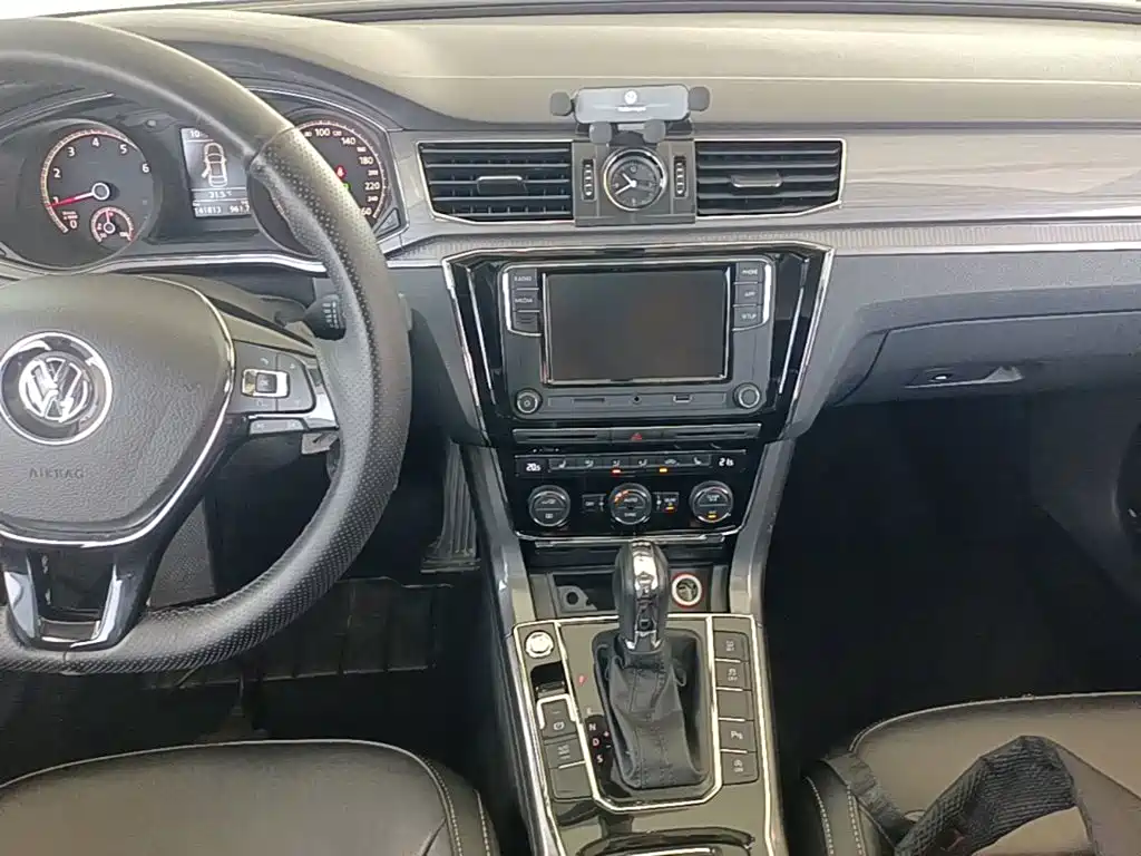 Volkswagen Passat — миниатюра 13