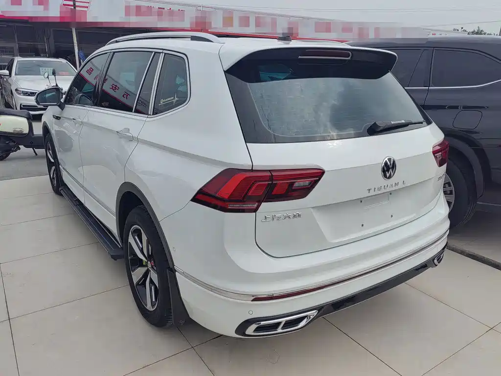 Volkswagen Tiguan L — миниатюра 6