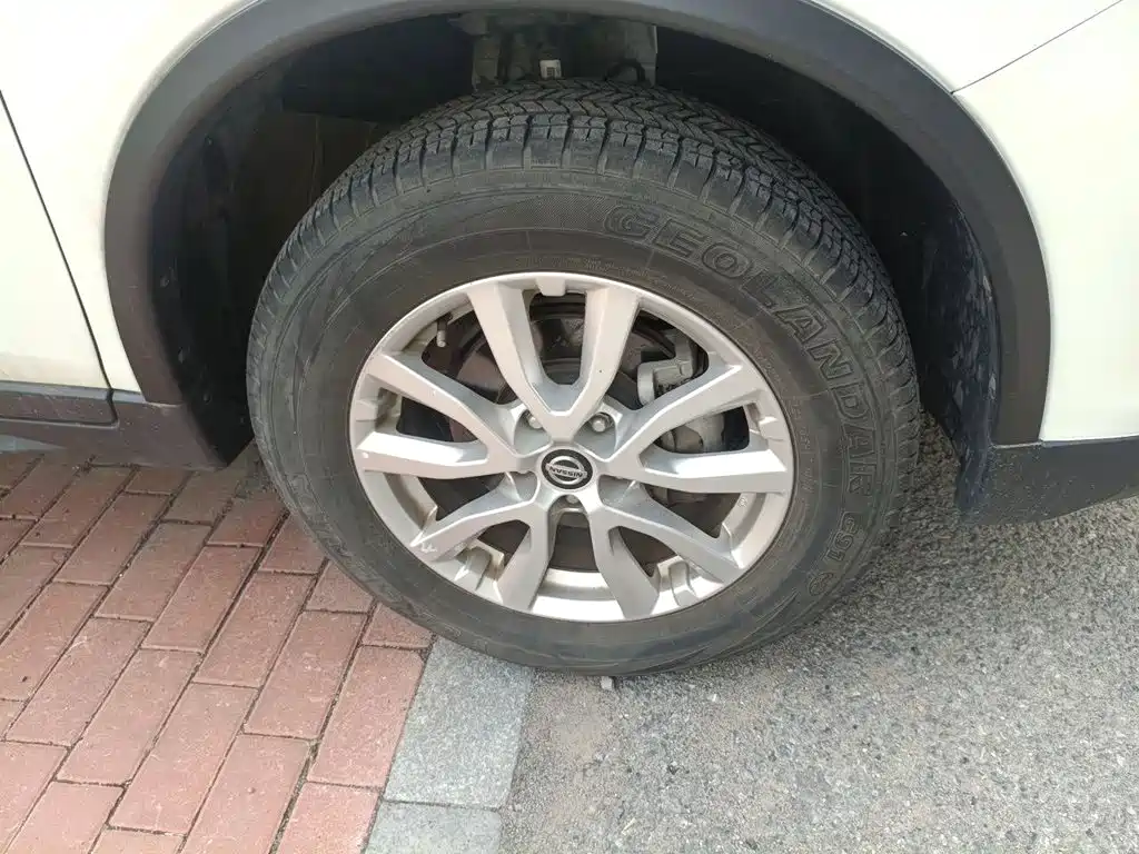 Nissan X-Trail — миниатюра 8