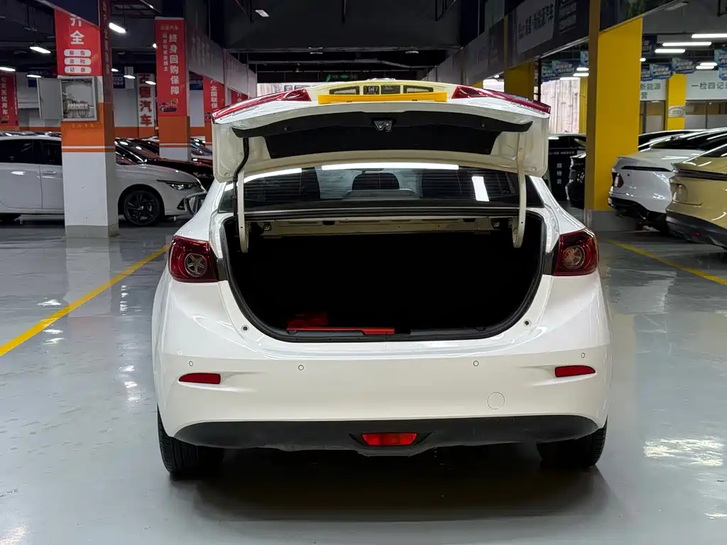 Mazda 3 Axela — миниатюра 22