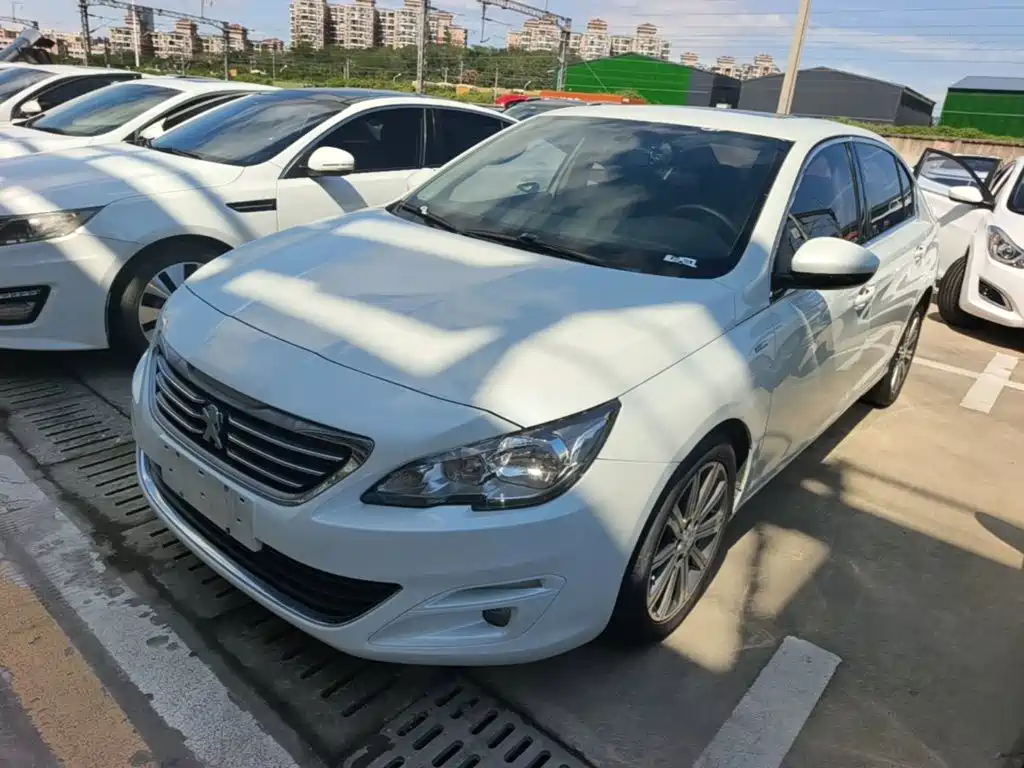 Peugeot 408