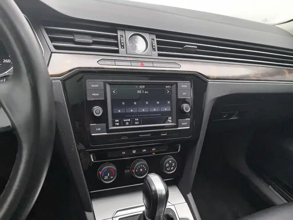 Volkswagen Magotan — миниатюра 12