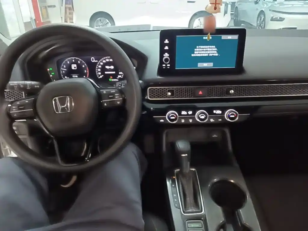 Honda Civic — миниатюра 10