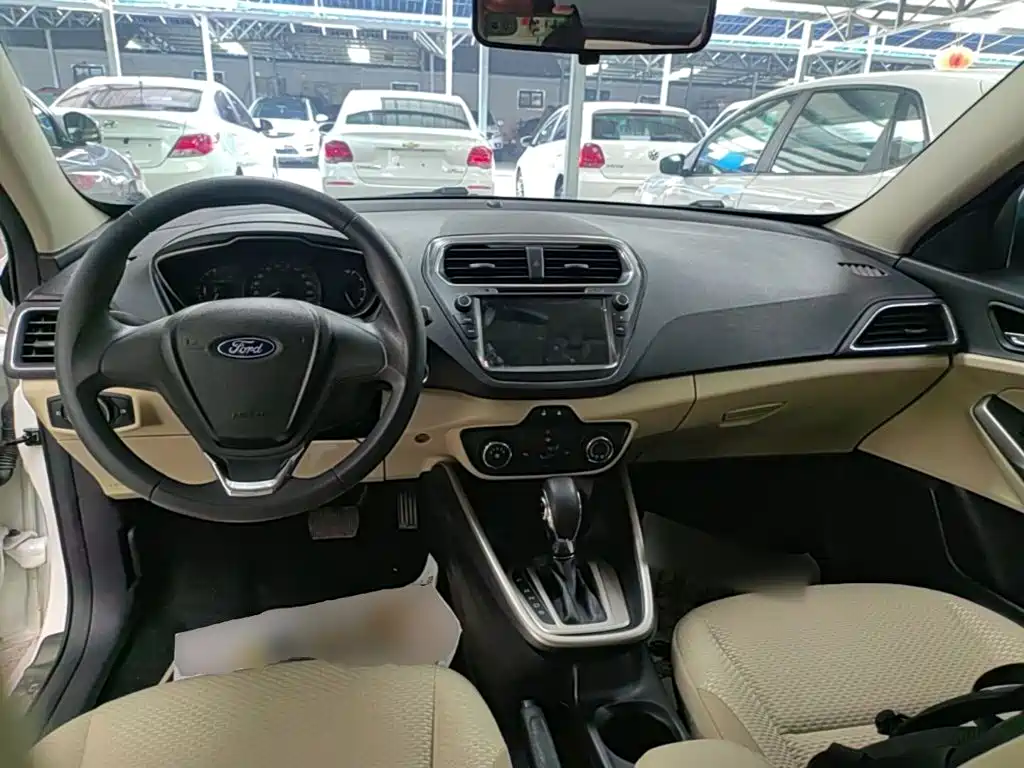 Ford Escort — миниатюра 10
