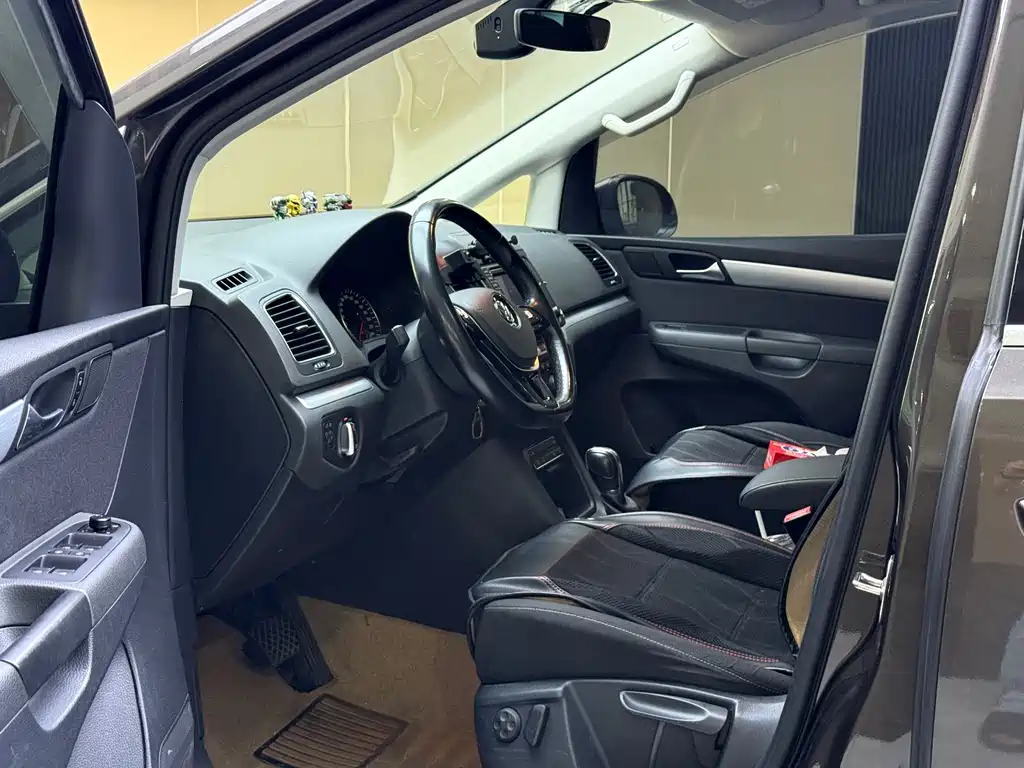 Volkswagen Sharan — миниатюра 5