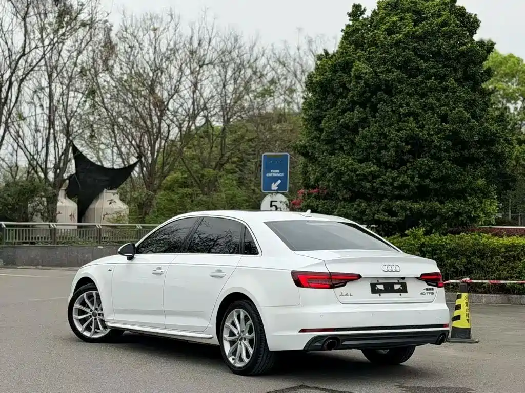 Audi A4L — миниатюра 4