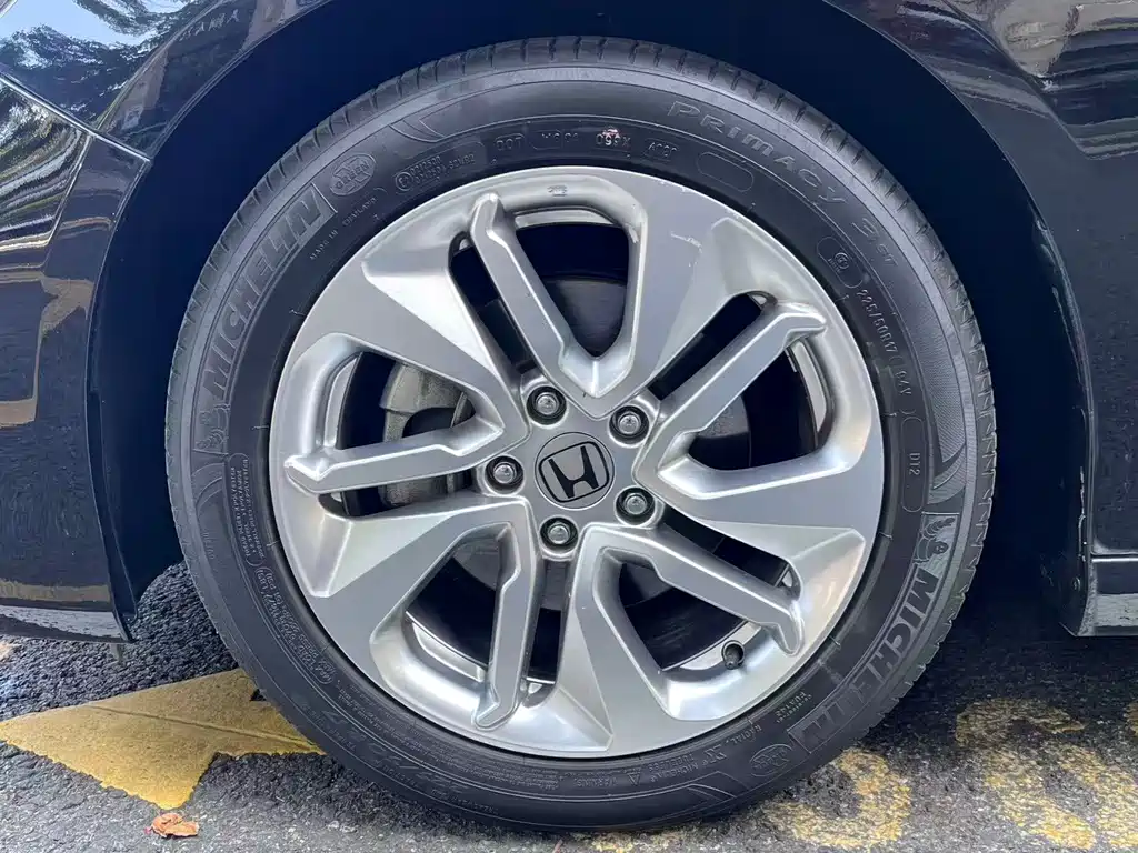 Honda Accord — миниатюра 16