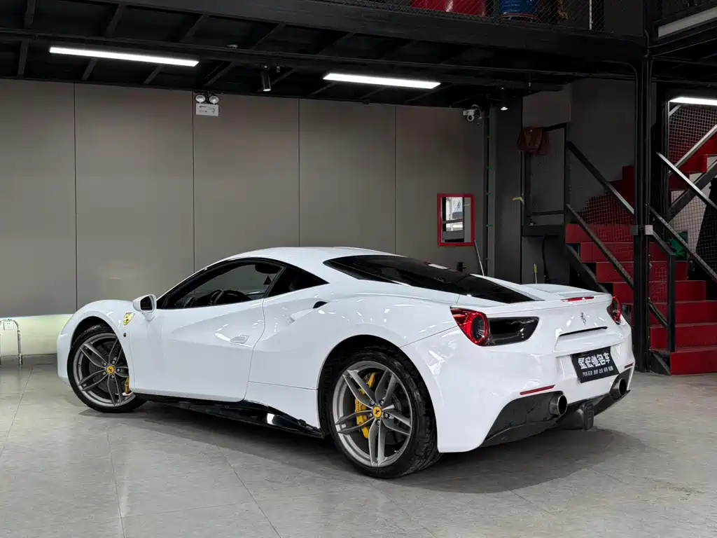 Ferrari 488 — миниатюра 8