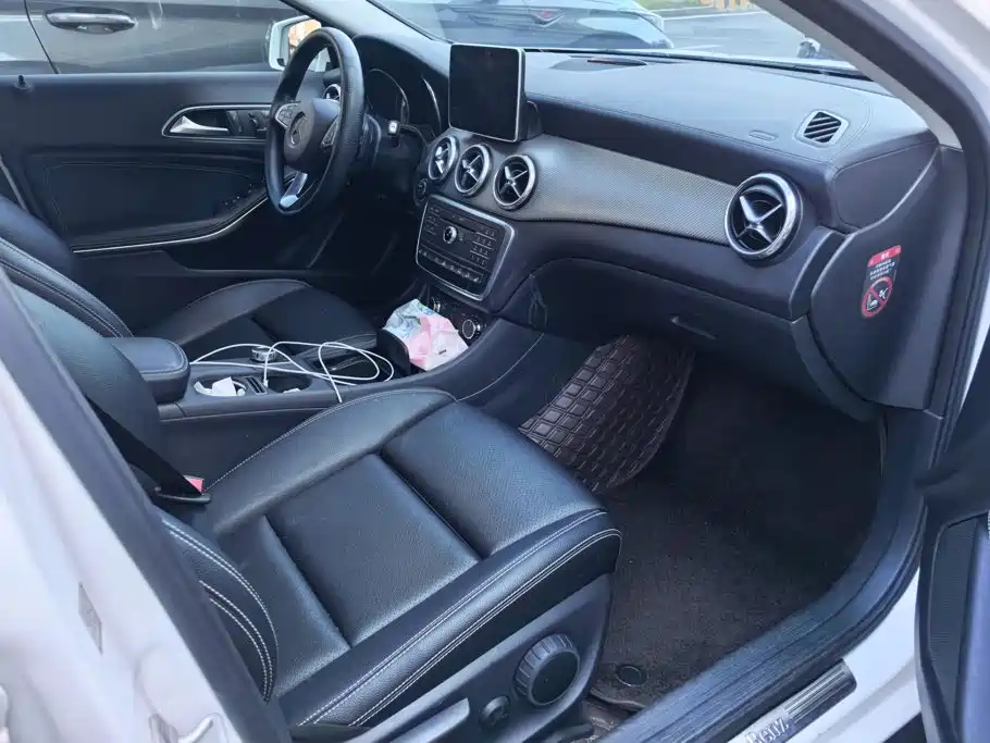 Mercedes-Benz GLA — миниатюра 8