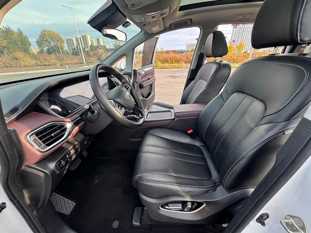 GAC Motor Trumpchi M6 — миниатюра 12