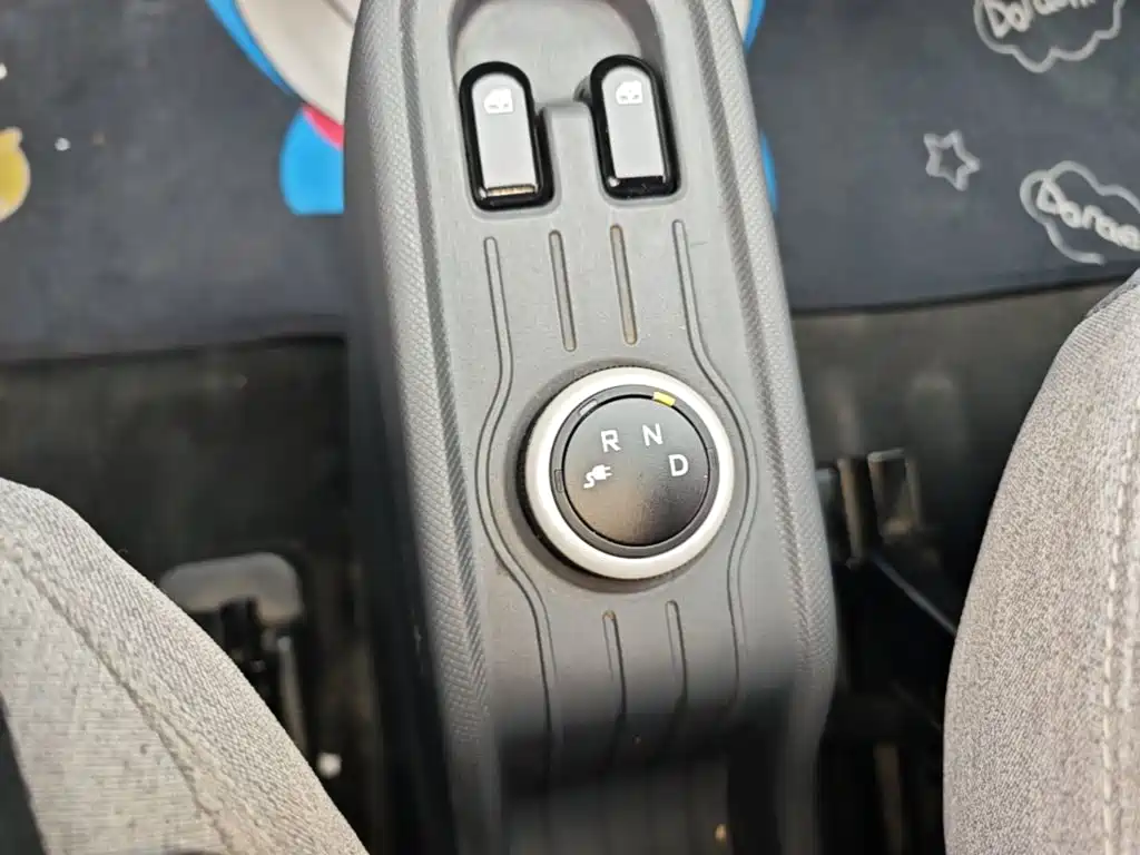 Wuling MINIEV — миниатюра 14