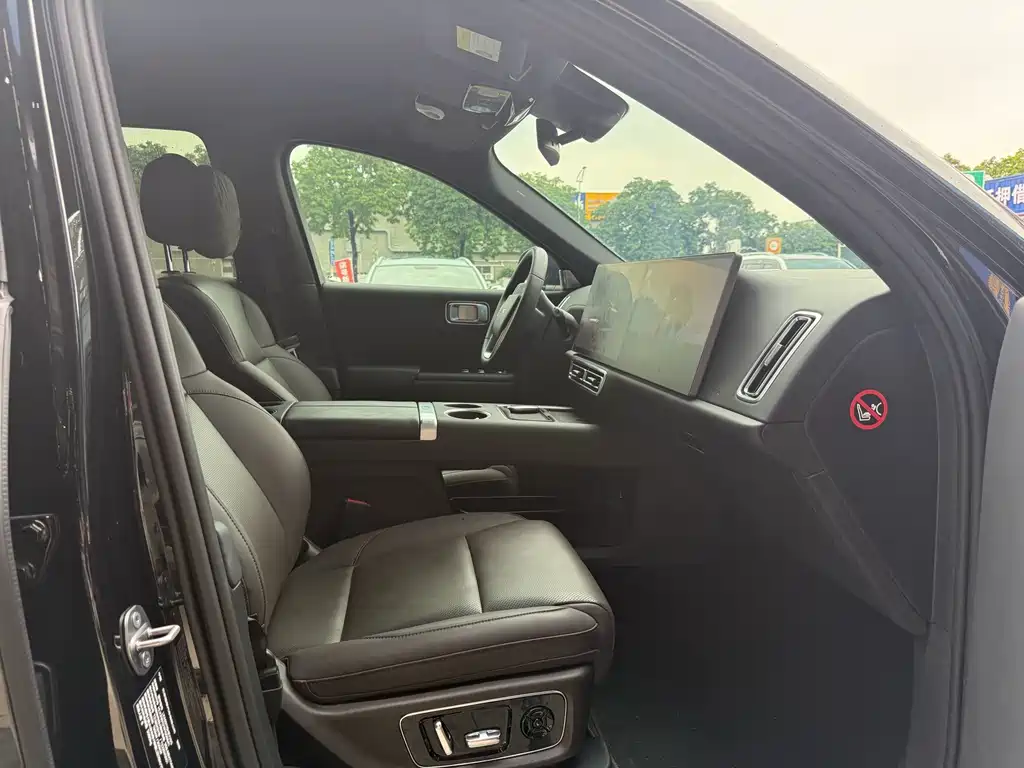 Li Auto Li L8 — миниатюра 10