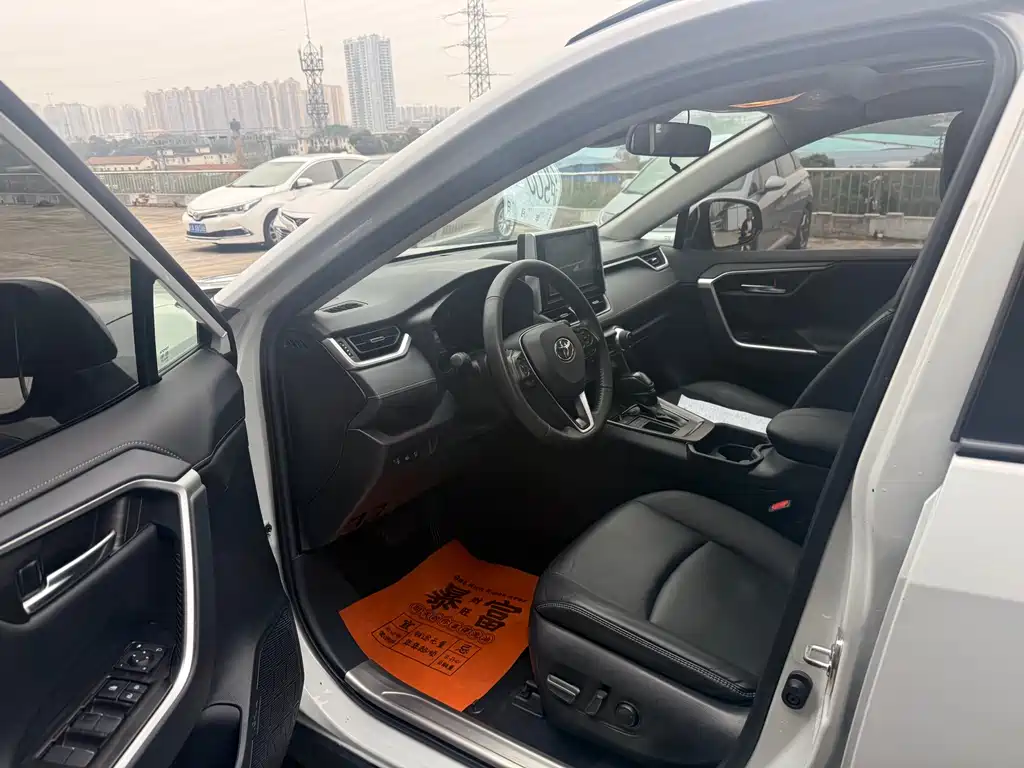 TOYOTA RAV4 RONGFANG