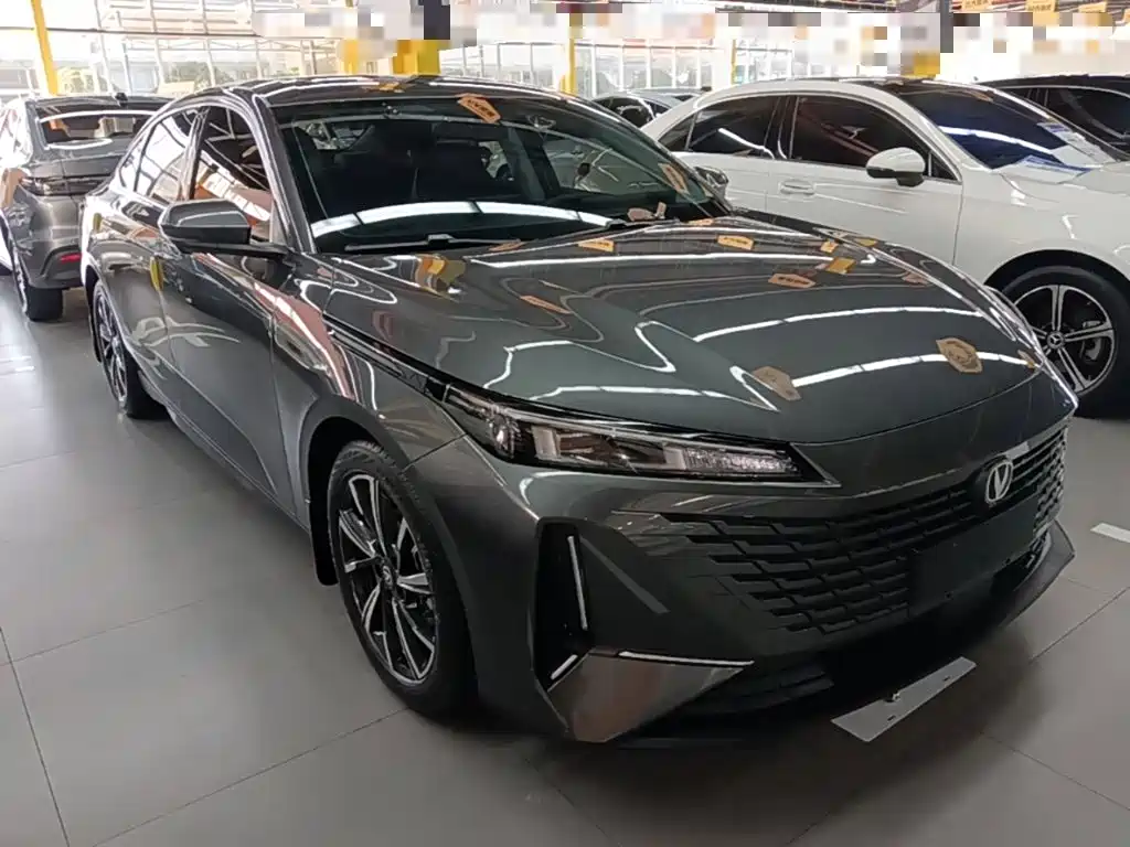 Changan Yida — миниатюра 4