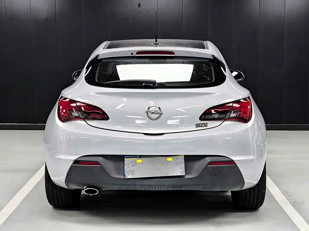 Opel Astra — миниатюра 17