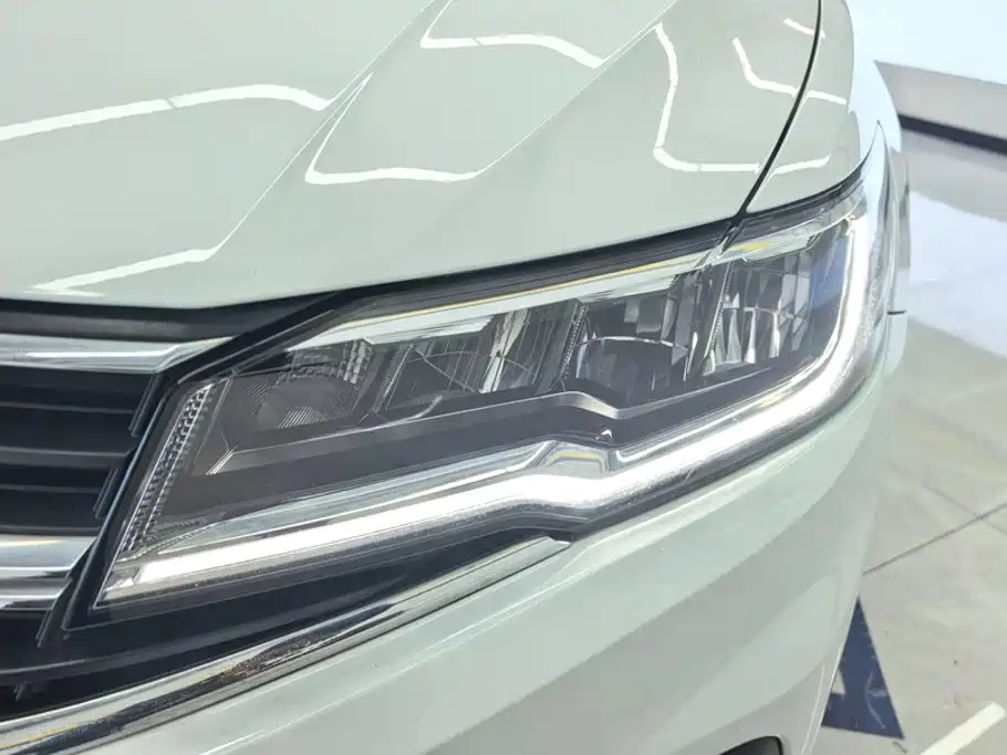 Volkswagen Bora — миниатюра 5