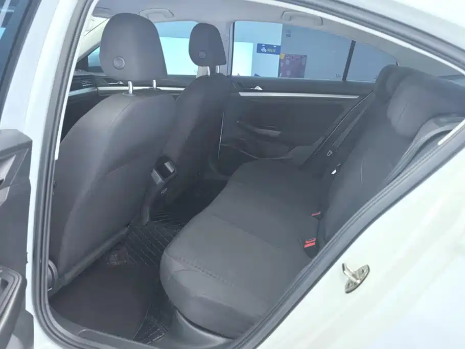 Volkswagen Bora — миниатюра 11