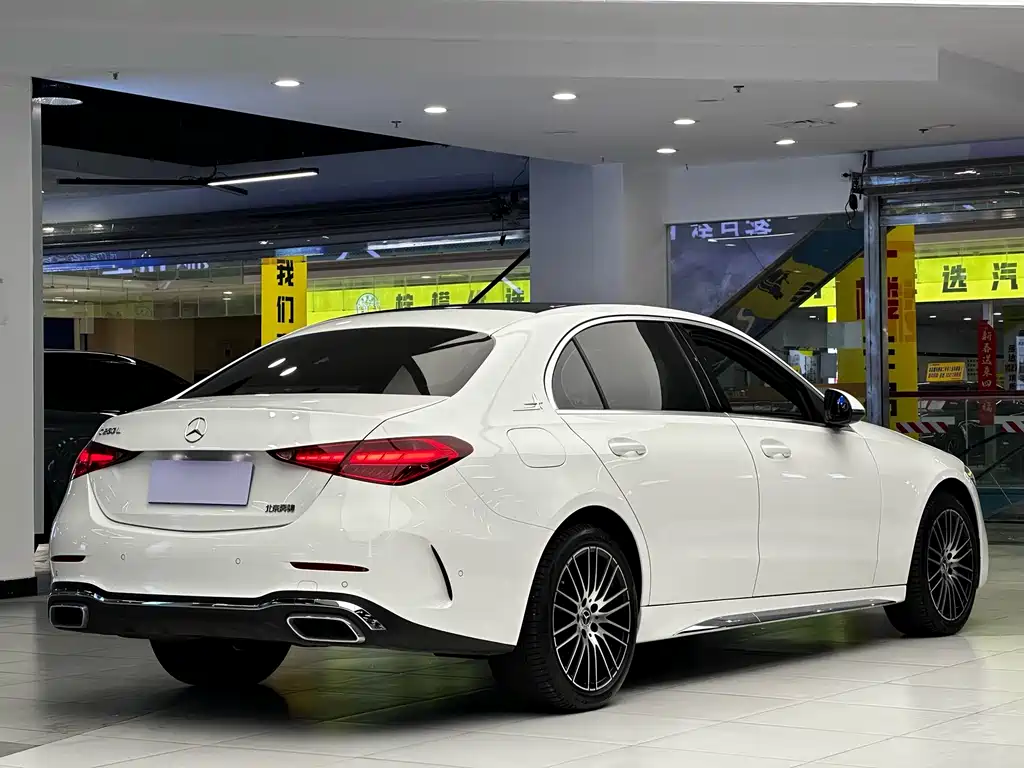 Mercedes-Benz C-Class — миниатюра 4